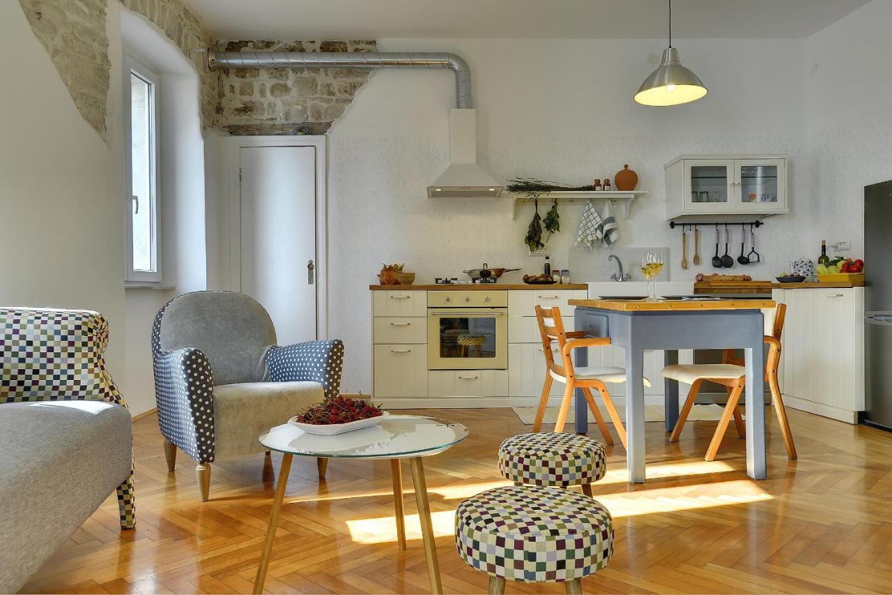 Forum 2 Apartment *